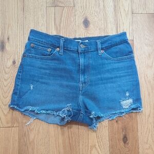 Levi's. High-Rise Distressed Denim Shorts. Size 29.